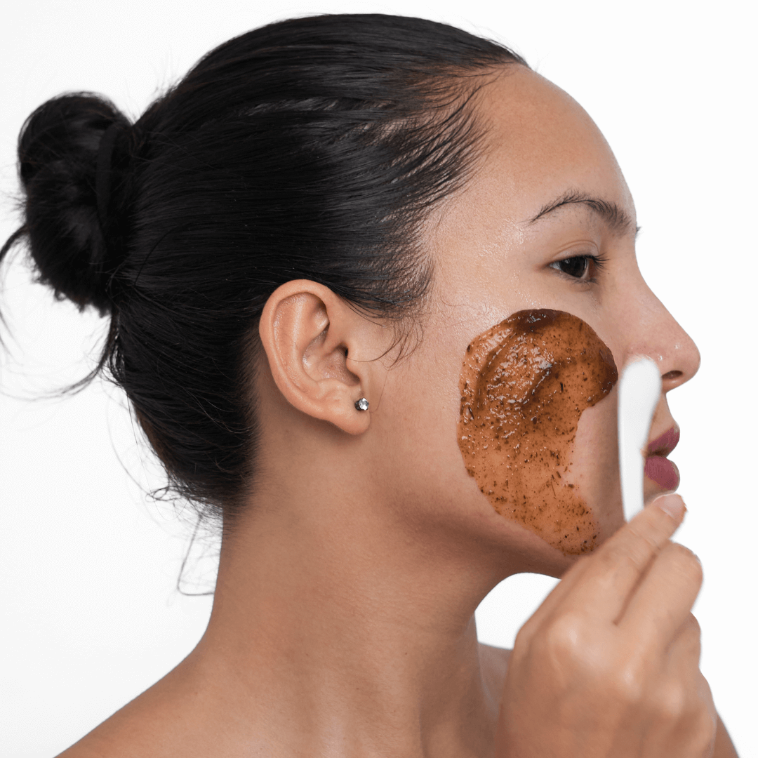 How to Gently Exfoliate to Remove Blackheads and Whiteheads